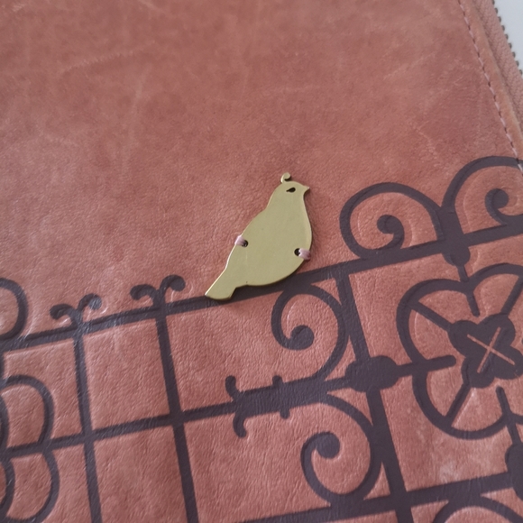 FOSSIL Penelope Collection Salmon Bird Leather Large Clutch Purse Pouch Wallet - Picture 16 of 16